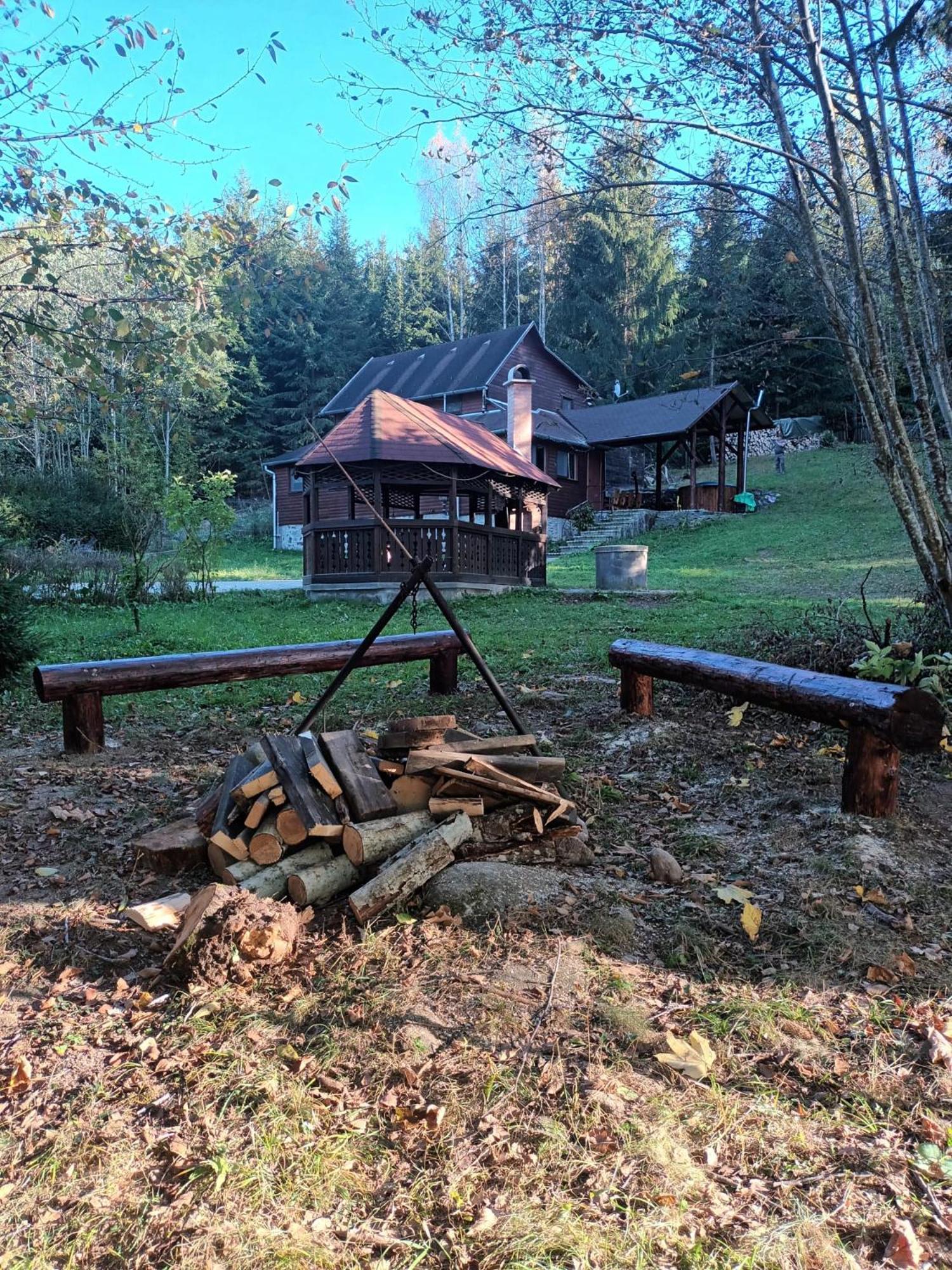 Patakvölgye Vendégház Izvoare (Harghita) Exterior foto
